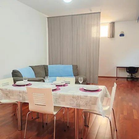 Cosy Open Space Free Parking بيت للعطل *